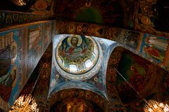 inside-church-of-spilled-blood-7971295